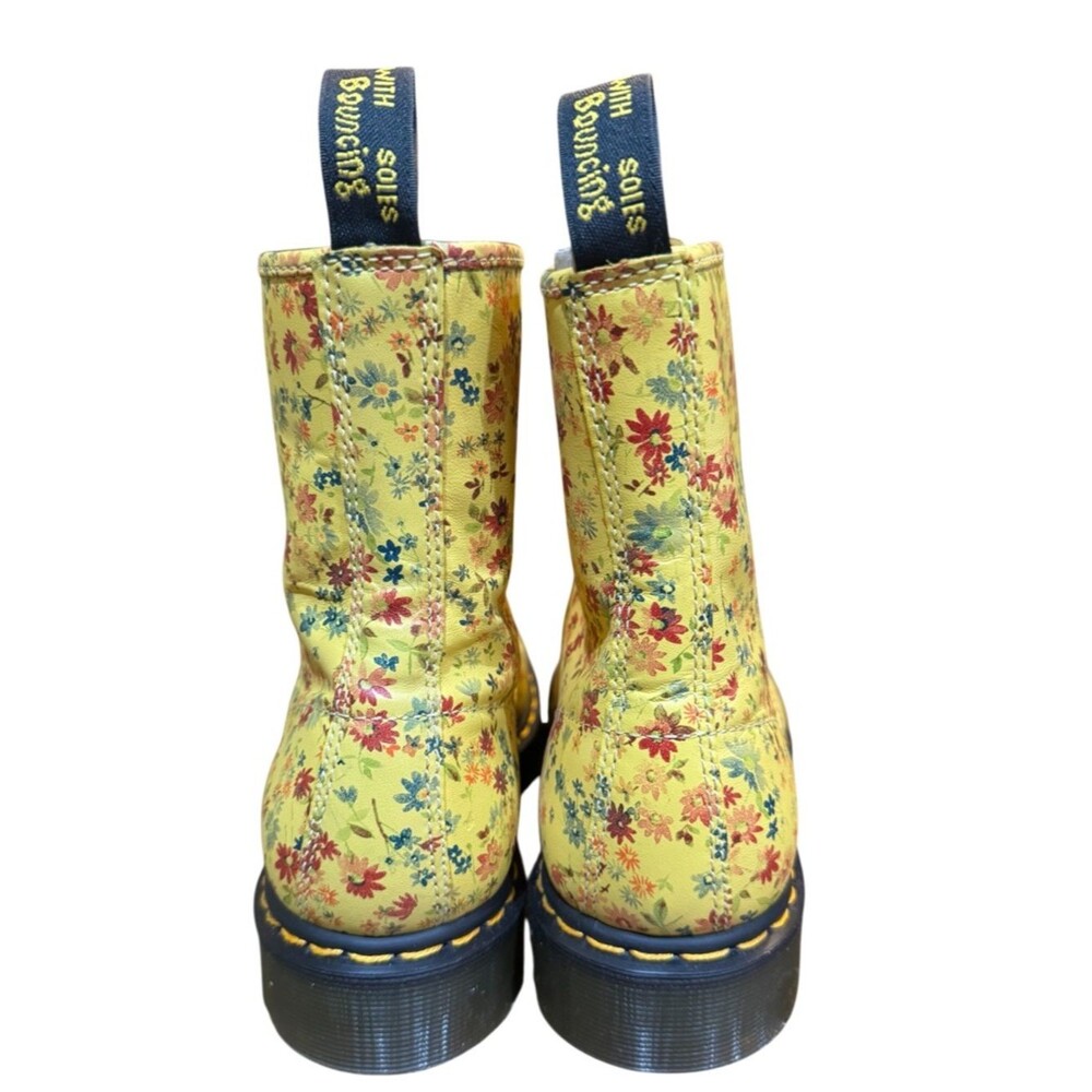 Dr. Martens RARE NIB 1460 Sun Yellow Little Flowers Floral Boots Women's size 9 - Picture 5 of 16